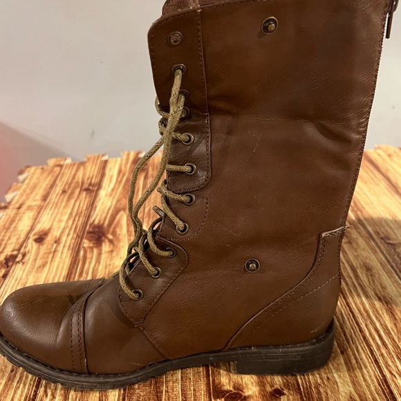 Shoes - brown combat boots